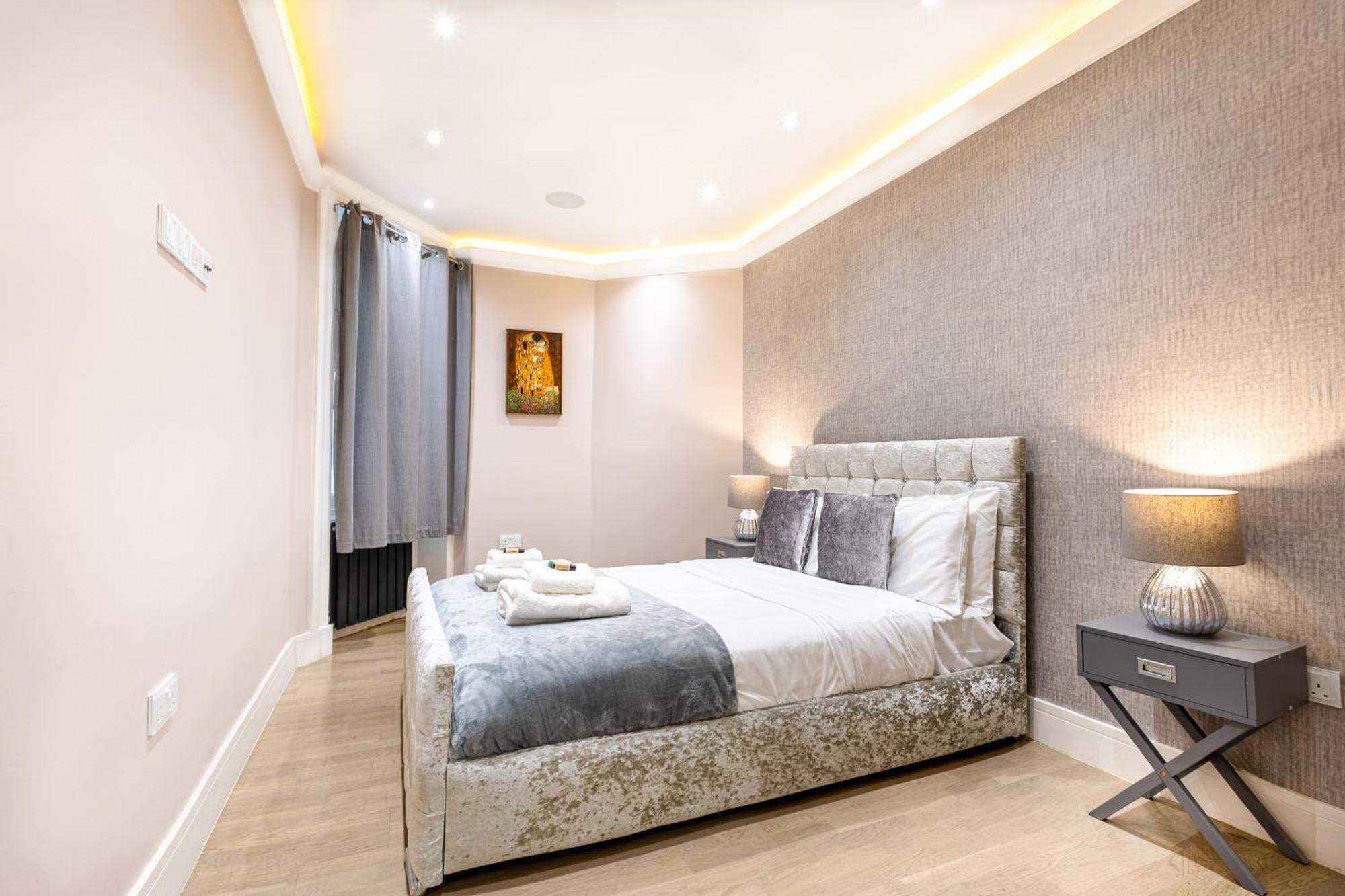 Modern 4 Bdr 3 Bth Apt Minutes From Edgware Road ロンドン エクステリア 写真