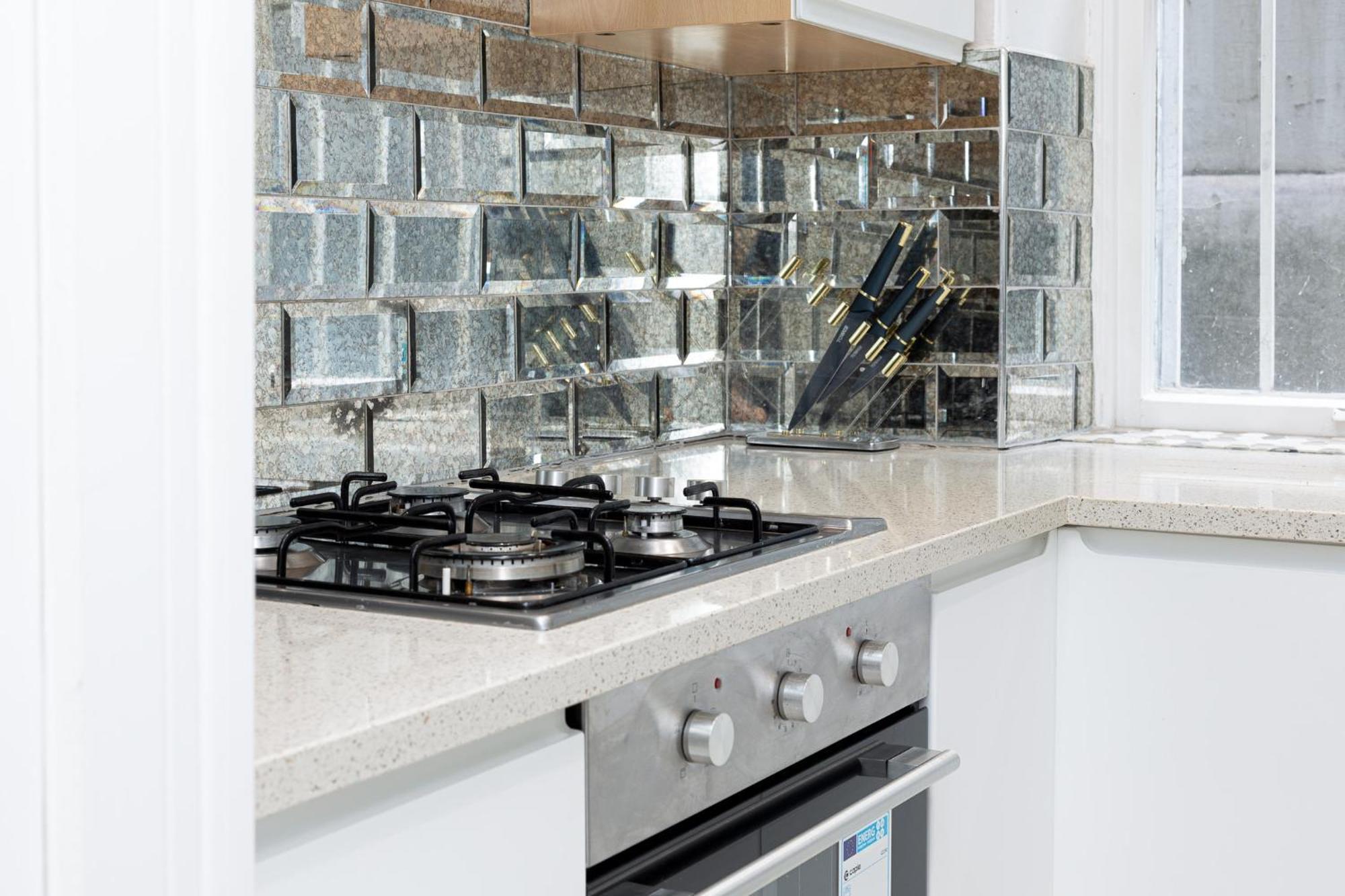 Modern 4 Bdr 3 Bth Apt Minutes From Edgware Road ロンドン エクステリア 写真